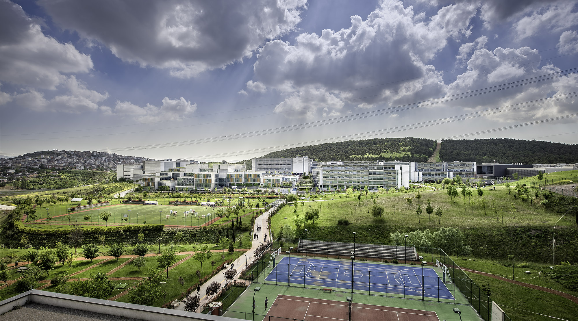 Le Cordon Bleu Istanbul vs Paris campus comparison