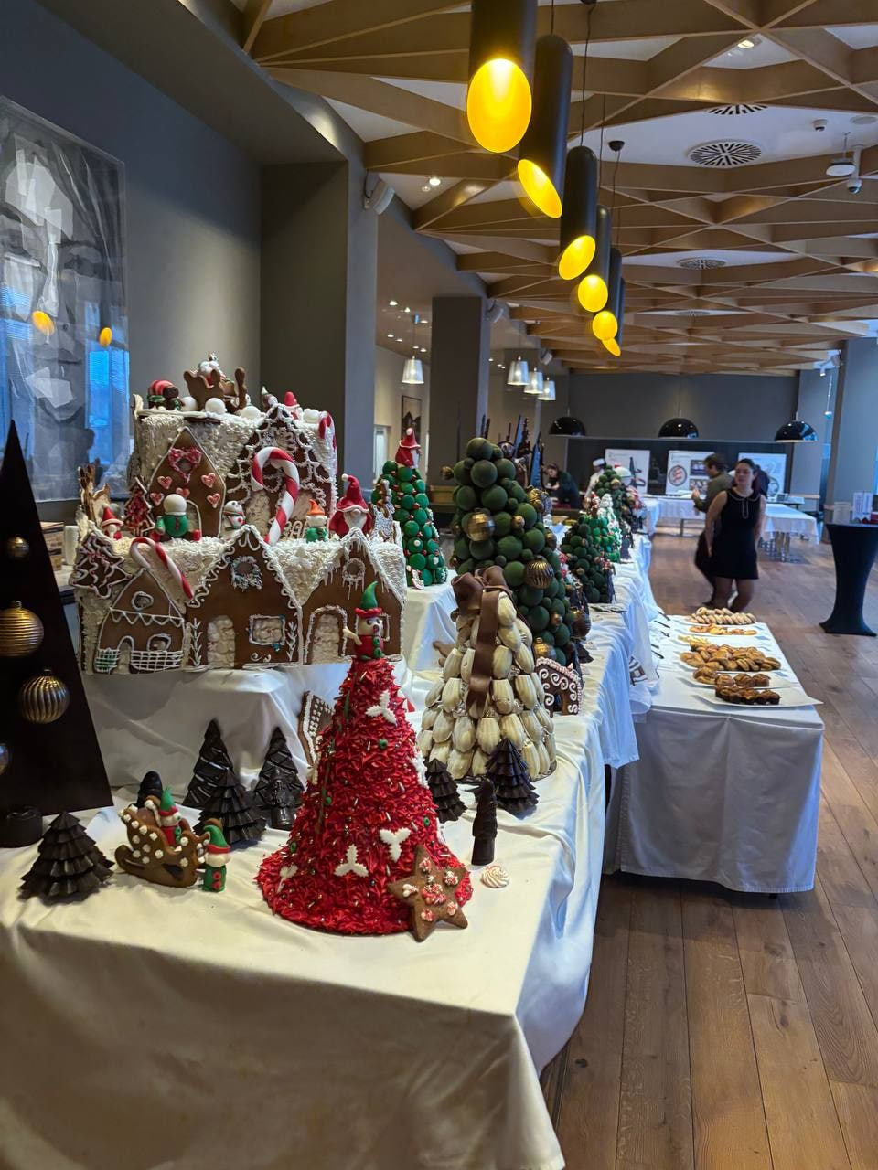 Le Cordon Bleu student holiday display